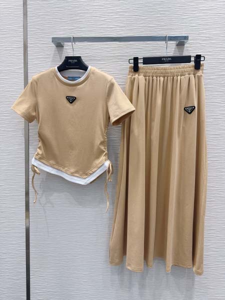 2026年4月4日入荷春夏新作Prada 高級品復刻 女性服...