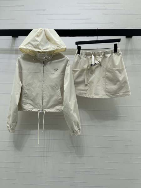 2026年4月4日入荷春夏新作Prada セット 上下高級品...