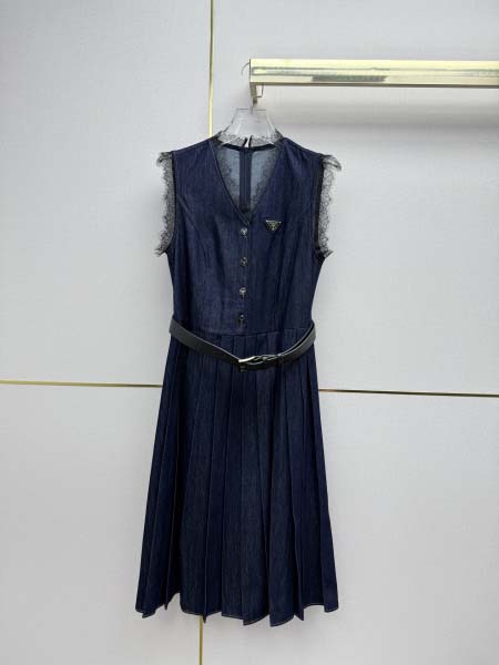 2026年4月4日入荷春夏新作Prada 高級品復刻 女性服...