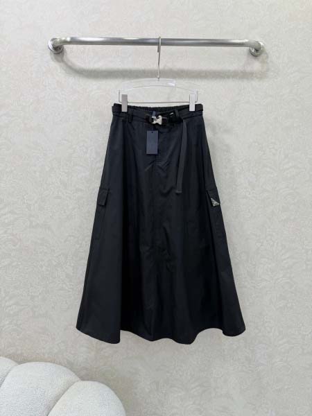 2026年4月4日入荷春夏新作Prada 高級品復刻 女性服...