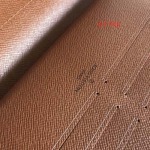 2021年7月高品質 人気新作  M62581 ルイヴィトン財布.21*1921*19