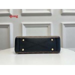 2022年11月秋冬高品質新作入荷ルイヴィトンM43772ブランドバッグ qiong工場 size：36.0x 26.0x 13.0 cm
