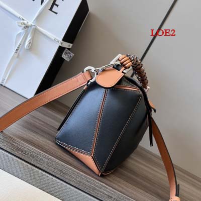 2023早春新作入荷原版復刻 LOEWE バッグ LOE2工場 SIZE:24*14*11