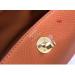 早春新作入荷原版復刻 エルメス Lindy  バッグ fuli工場 SIZE: 19 CM