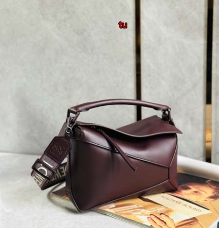 2023年4月新作入荷原版復刻 LOEWE バッグ tu工場 SIZE:24*10.5*16.5cm