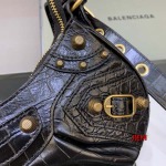 原版復刻新作入荷 Le Cagoleバレンシアガバッグ 工場人気販売中 SIZE:长26-高12-宽6