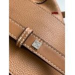 2023年早秋新作入荷高品質 LOEWE バッグ LOW1工場 SIZE:19*11*17cm