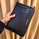 2023年早秋新作入荷 バーバリースクエアフォルムクラッチバッグ3工場.28-18-3