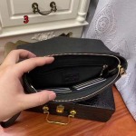 2023年早秋新作入荷ルイヴィトンスクエアフォルムクラッチバッグ3工場28x17x5cm