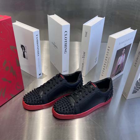 高品質新品入荷 クリスチャンルブタンスニーカーchsh工場35-47