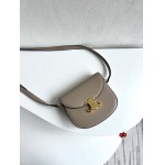 2024年秋冬1月4日人気新品入荷CELINE バッグqb工場18.5×8×15cm