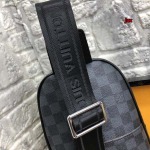 2024年3月19日新作入荷ルイヴィトンチェストバッグの男性jux工場28cm