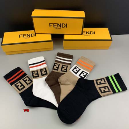 2024年新品人気FENDI靴下一箱5足セット