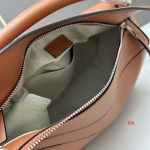 2024年8月1日新品入荷LOEWE バッグ XX工場 SIZE:30*12*19cm