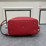 2024年8月1日新品入荷VALENTINOプラダ バッグ XX工場 SIZE:31 *25*15 cm