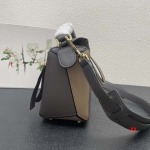 2024年8月1日新品入荷LOEWE バッグ XX工場 SIZE:25cm