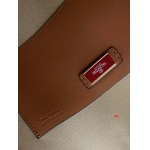 2024年8月2日新品入荷 VALENTINOバッグ XX工場 size:31*30*14cm