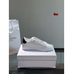 2024年9月30日早秋原版復刻新品入荷VALENTINOスニーカー LIUX工場