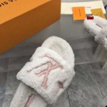 2024年11月22日秋冬原版復刻新品入荷ルイヴィトン女性ラムウールのスリッパ  MS工場35-42