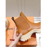 2024年11月25日秋冬高品質新品入荷ルイヴィトン女性短靴 HY工場