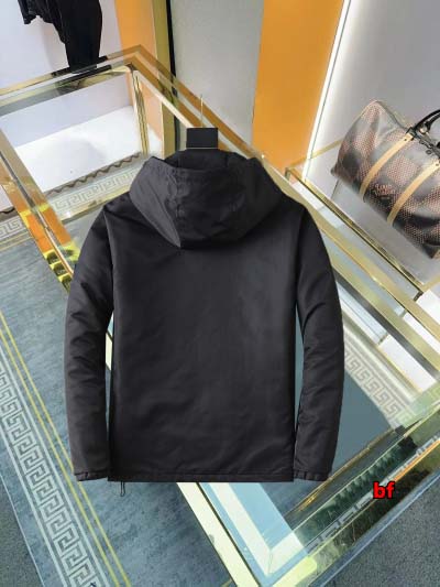 2024年12月10日秋冬高品質PRADA綿入れの服ジャケットアウター bf工場