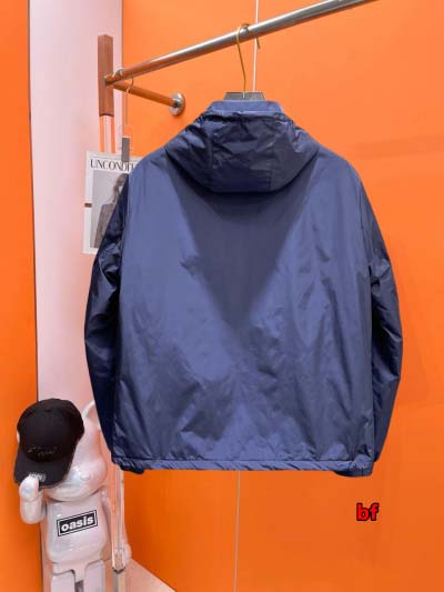 2024年12月11日秋冬高品質PRADA 綿入れの服ジャケットアウター bf工場
