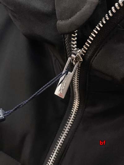 2024年12月11日秋冬高品質PRADA ダウンジャケットアウター bf工場