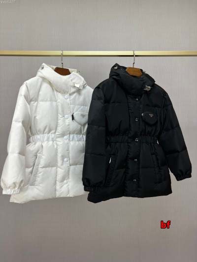 2024年12月11日秋冬高品質PRADA 女性ダウンジャケットアウター bf工場