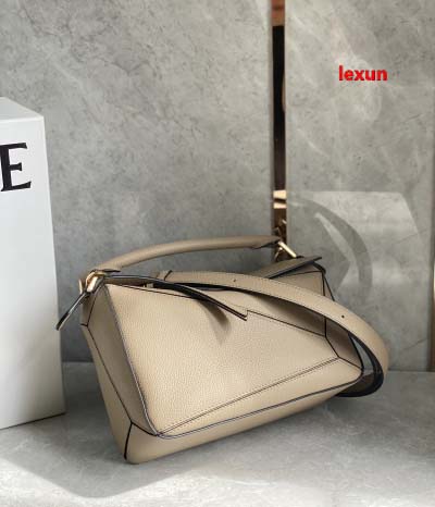 2025年早春新品入荷 LOEWE 本革 バッグ lexun工場Size24*16*10cm