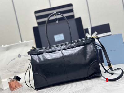 2025年早春高品質新品入荷 PRADA  バッグ 3工場