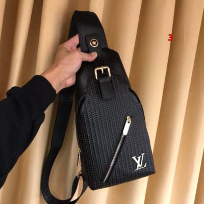 2025年早春新品入荷 ルイヴィトン チェストバッグの男性 3工場