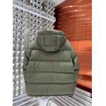 2024年12月9日秋冬高品質新品入荷FENDI  ダウンジャケット 520工場
