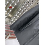 2024年12月9日秋冬高級N品新品 PRADA ダウンジャケット 520工場