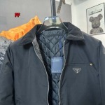 2024年12月23日秋冬新品 PRADA 綿入れの服ジャケットアウター    FF工場