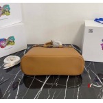 2025年早春高品質新品入荷 PRADA  バッグ 3工場