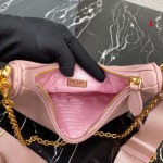 2025年早春高品質新品入荷 PRADA  バッグ 3工場