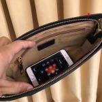 2025年早春新品入荷  ルイヴィトン クラッチバッグ 3工場