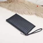 2025年早春新品入荷 Bottega Veneta  クラッチバッグ 3工場