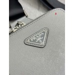 2025年早春新品入荷 PRADA チェストバッグの男性 3工場
