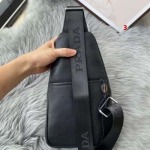 2025年早春新品入荷 PRADA チェストバッグの男性 3工場