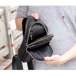 2025年早春新品入荷 グッチ チェストバッグの男性 3工場