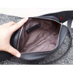 2025年早春新品入荷 Bottega Veneta チェストバッグの男性 3工場