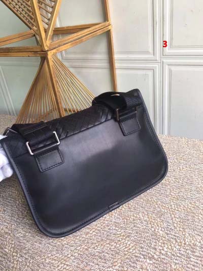 2025年早春新品入荷 Bottega Veneta  バッグの男性 3工場