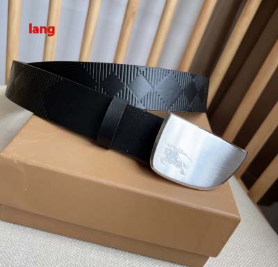 2025年早春新品入荷 バーバリー  本革 ベルト LANG工場