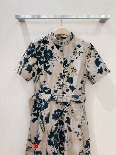 Dior24春夏休暇新品水墨画の元素の図案の半袖ワンピースです