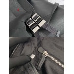 2025年早春新品入荷 PRADA  バッグの男性 3工場
