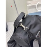2025年早春新品入荷 PRADA  バッグの男性 3工場
