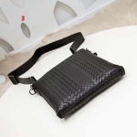 2025年早春新品入荷 Bottega Veneta   バッグの男性 3工場