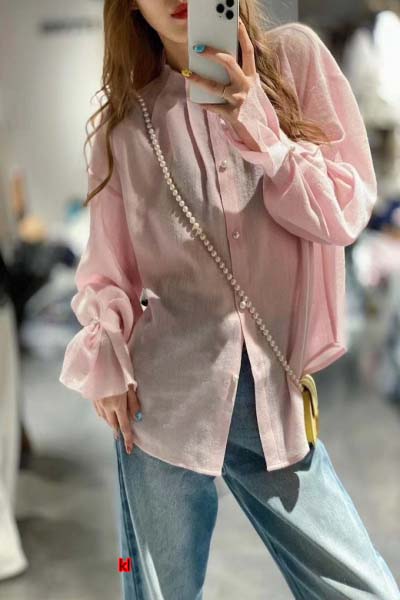 chanelピュアウールのブラウスブラウスブラウスです