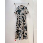 Dior24春夏休暇新品水墨画の元素の図案の半袖ワンピースです